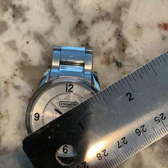Coach Women's BOYFRIEND STYLE stainless steel bracelet watch Round Face LARGE